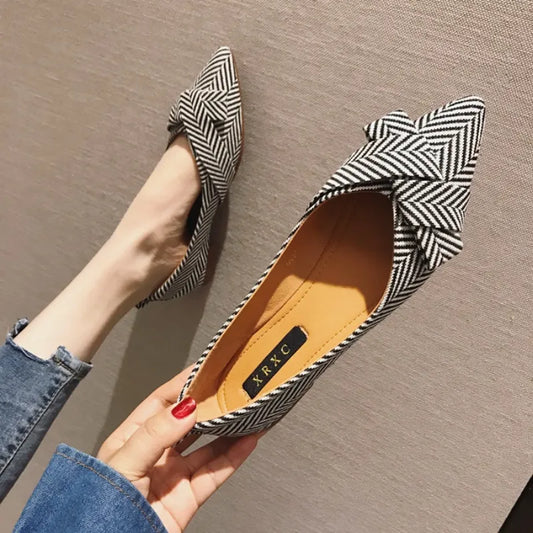 Women Flats Pointed Toe Bowknot Black Red Extra Big, Size 43 44 45 46 Plus Small Size 31 32 33 Lady Flat Heel Shoes Casual Shoes (Please Consult Size Chart)
